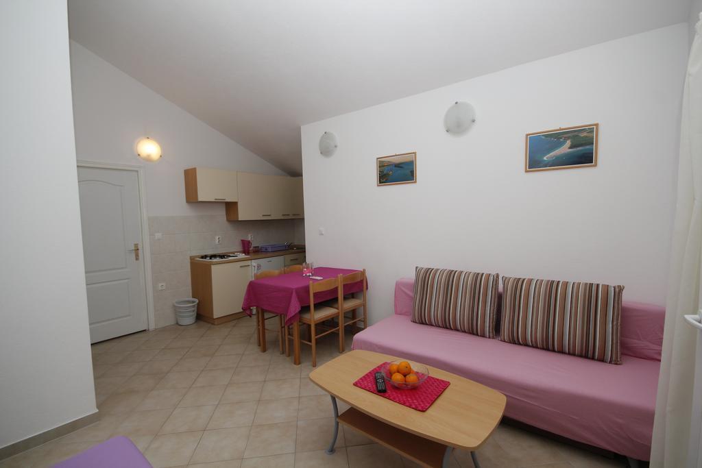Apartments Adriatika Макарська Номер фото
