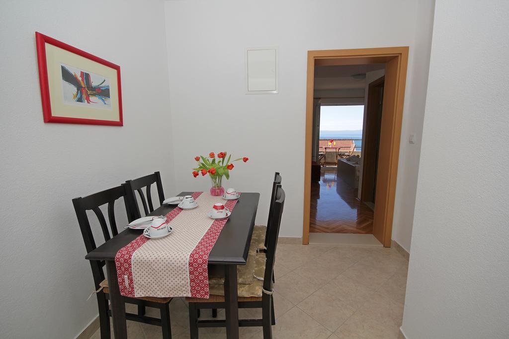 Apartments Adriatika Макарська Екстер'єр фото