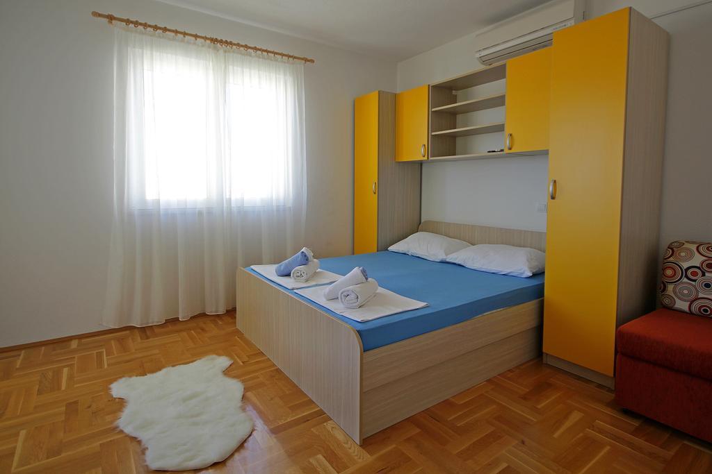 Apartments Adriatika Макарська Екстер'єр фото