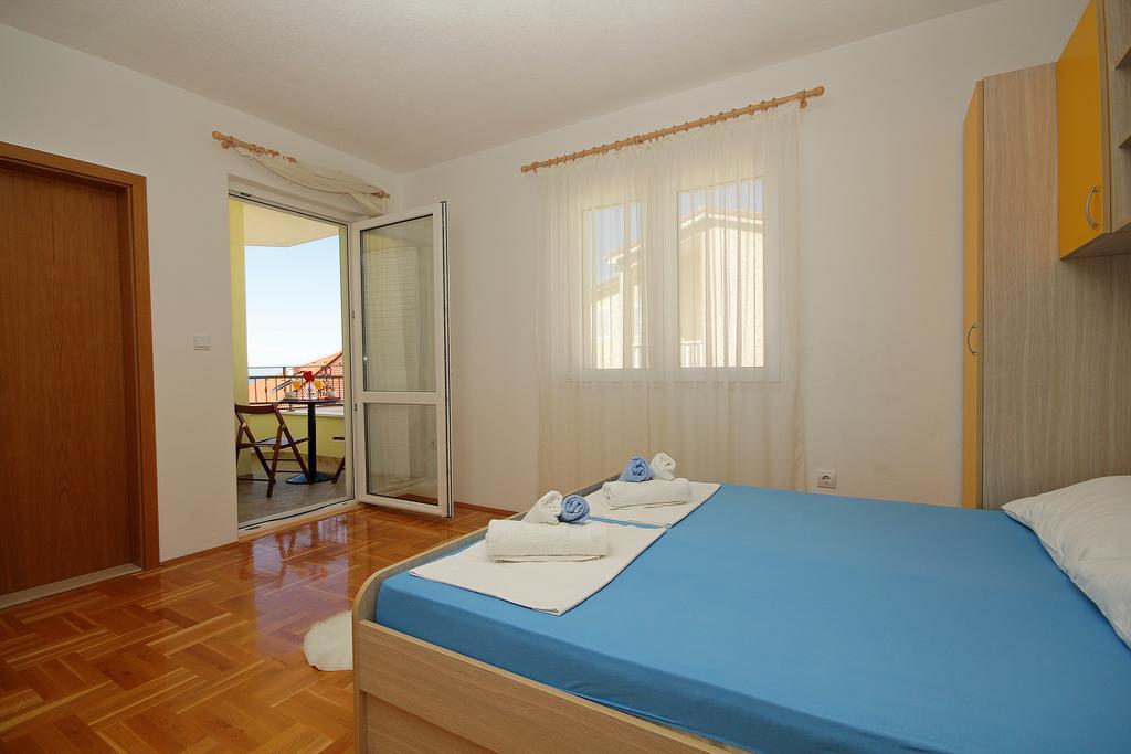 Apartments Adriatika Макарська Екстер'єр фото