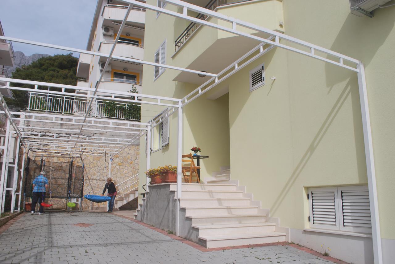Apartments Adriatika Макарська Екстер'єр фото