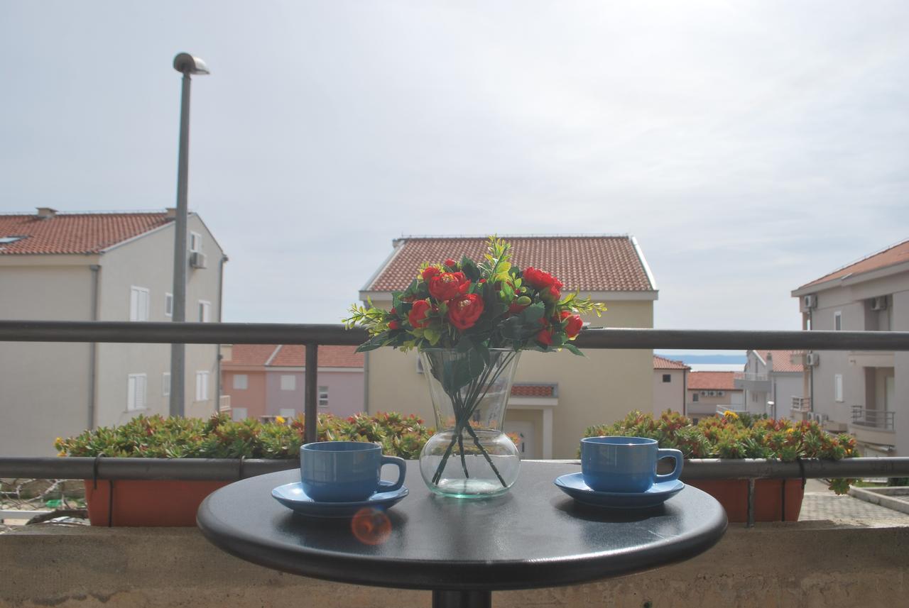 Apartments Adriatika Макарська Екстер'єр фото