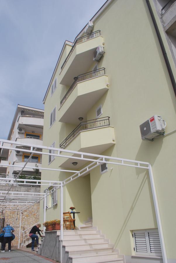 Apartments Adriatika Макарська Екстер'єр фото